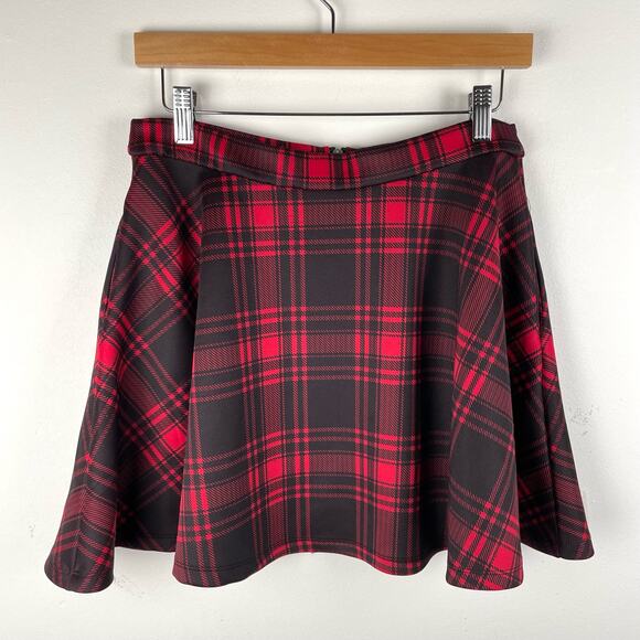Hot Topic Red Black Plaid Skater Circle Skirt Pockets Grunge Goth Size M - Picture 4 of 6